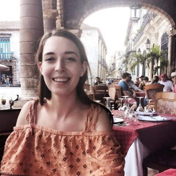 Meet your Posher, Alanna - Picture 1 of 1